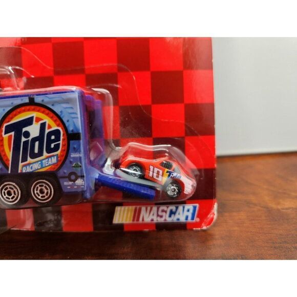 Racing Champions 50th Anniversary Team Transporter #10 Ricky Rudd Tide Racing - Picture 4 of 7